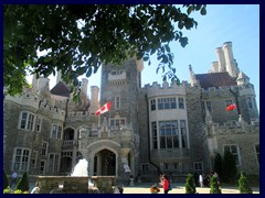 Casa Loma 024